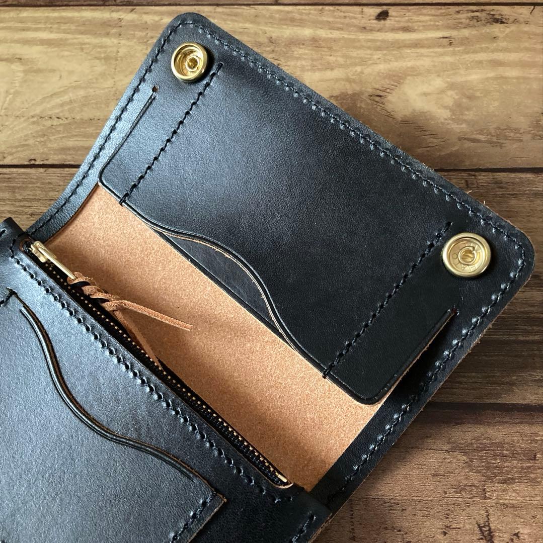 【お札を折らずに収納可能】姫路レザートラッカーウォレット150（ミドル）2.5層