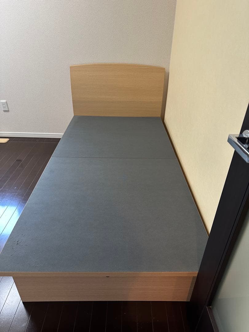 ニトリ　木製シングルベッド 跳ね上げ収納付き　リフトアップ収納 5年保証あり