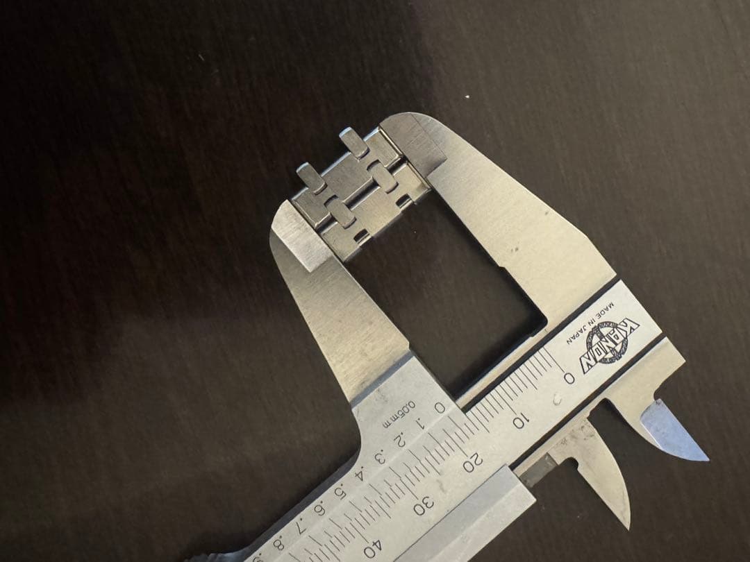 オーディマピゲ ロイヤルオーク 調整外しコマ ２個