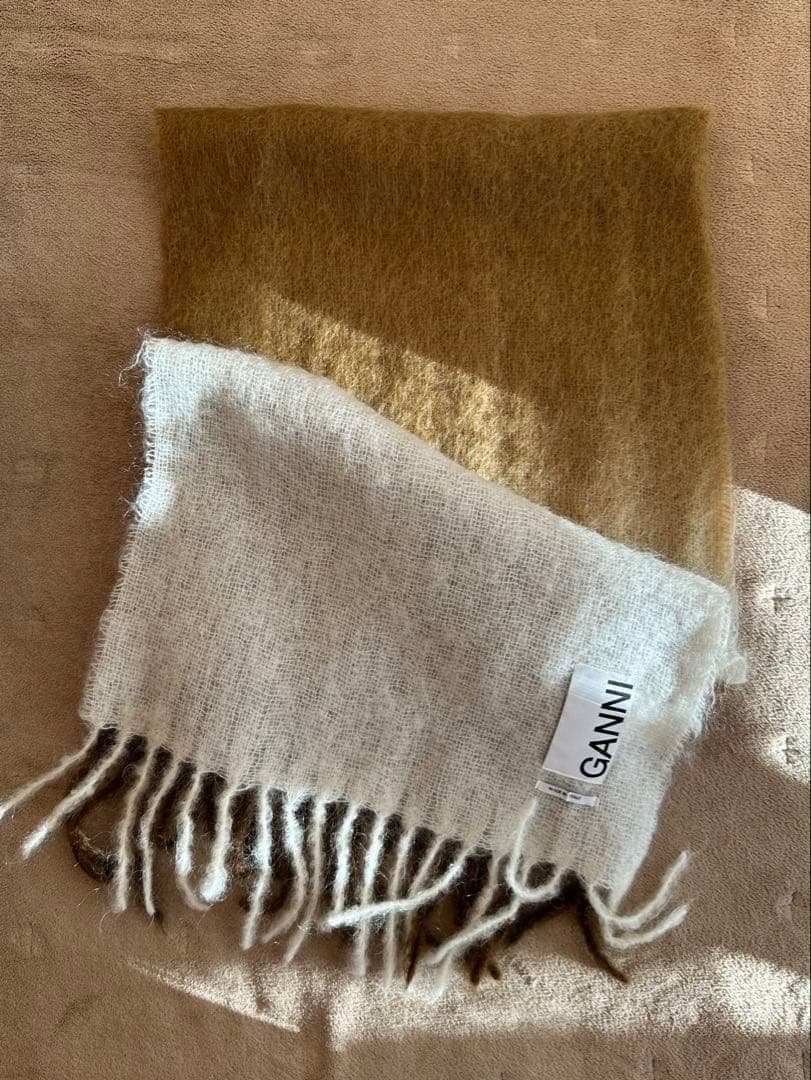 小物 GANNI Mohair Gradient Scarf