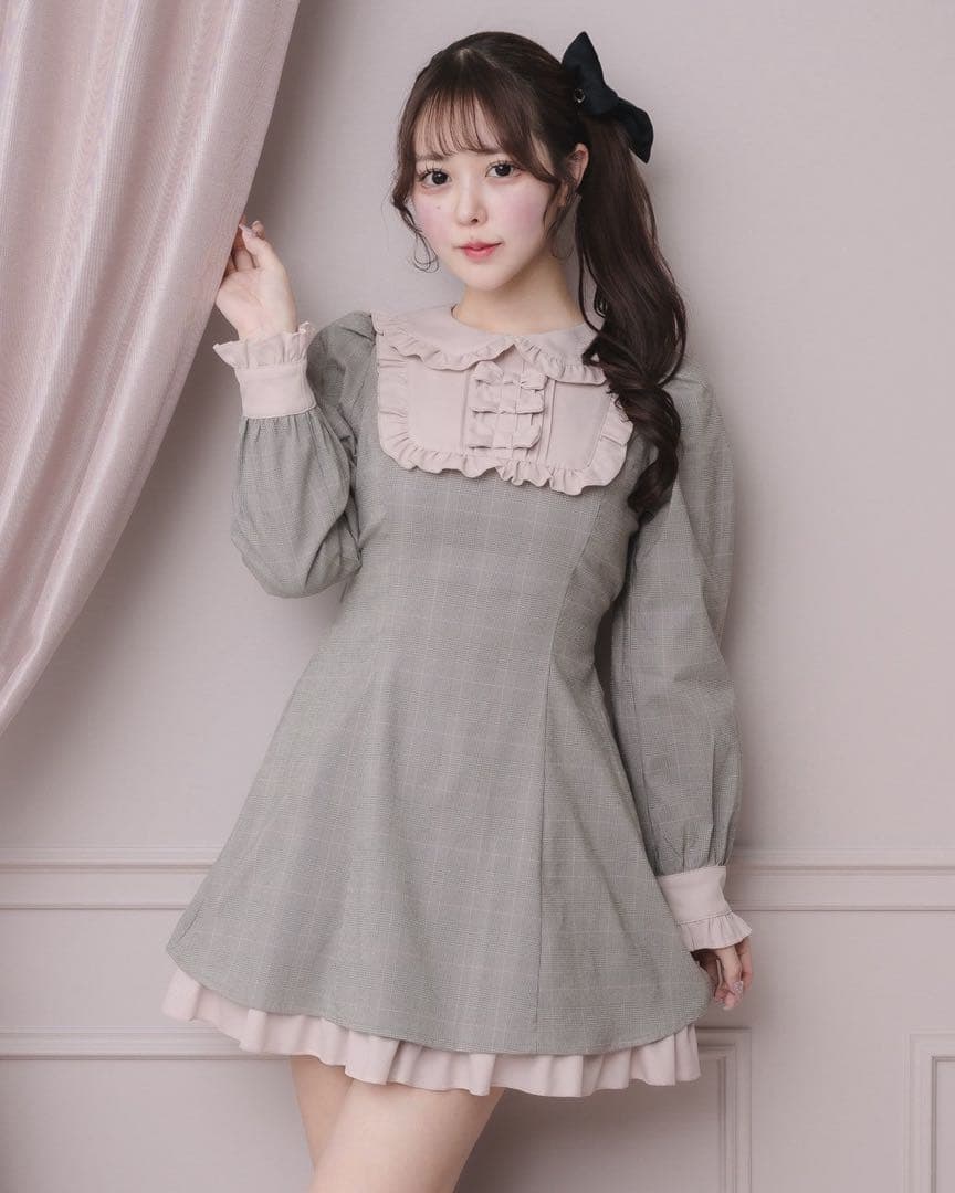 Pium スクエアフリルリボンドーリーワンピース グレー