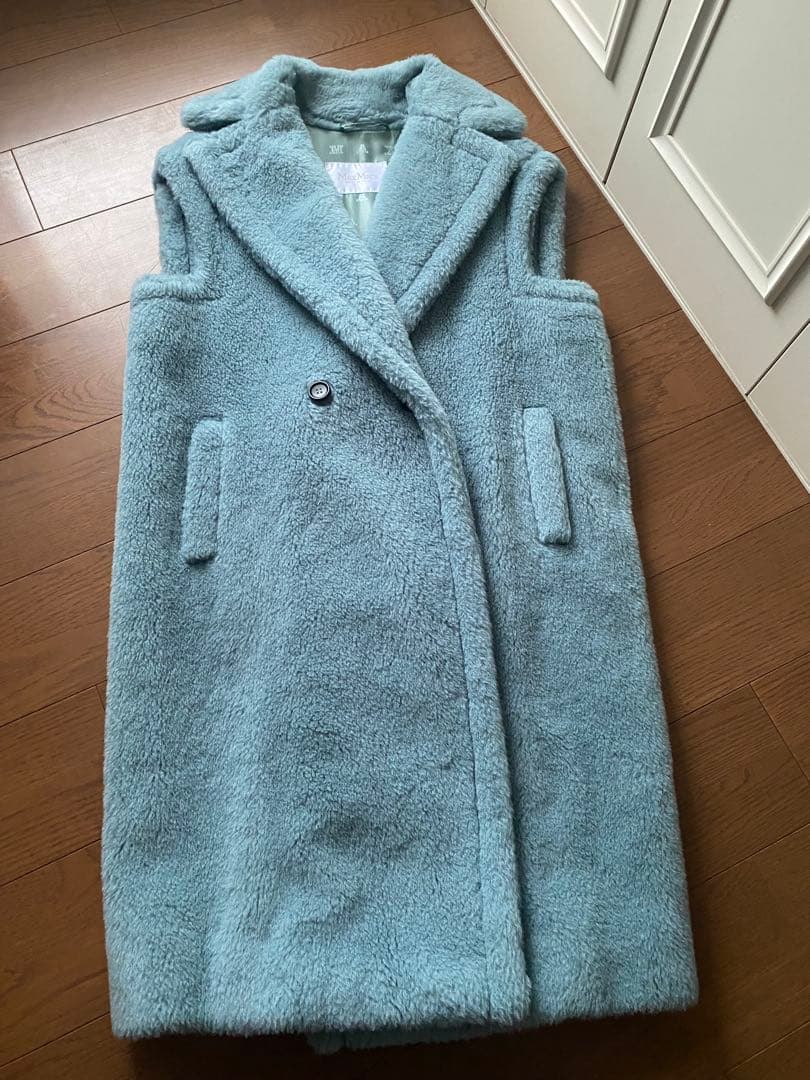 こちらはC&R です。MaxMara テディベア　ロングジレ