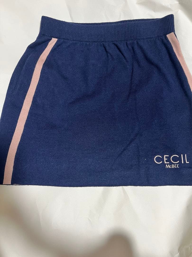 新品　タグ付き　セシルマクビー　セットアップ　ゴルフウエア　ネイビー