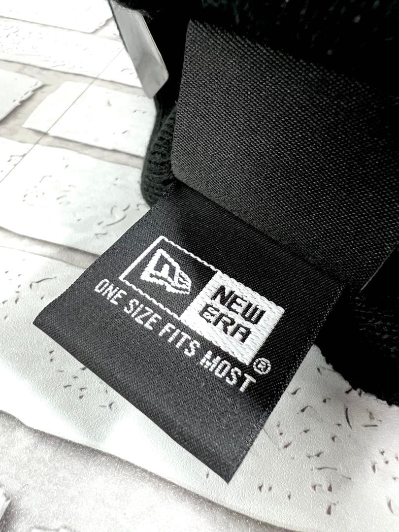 Supreme × New Era Box Logo Beanie ブラック