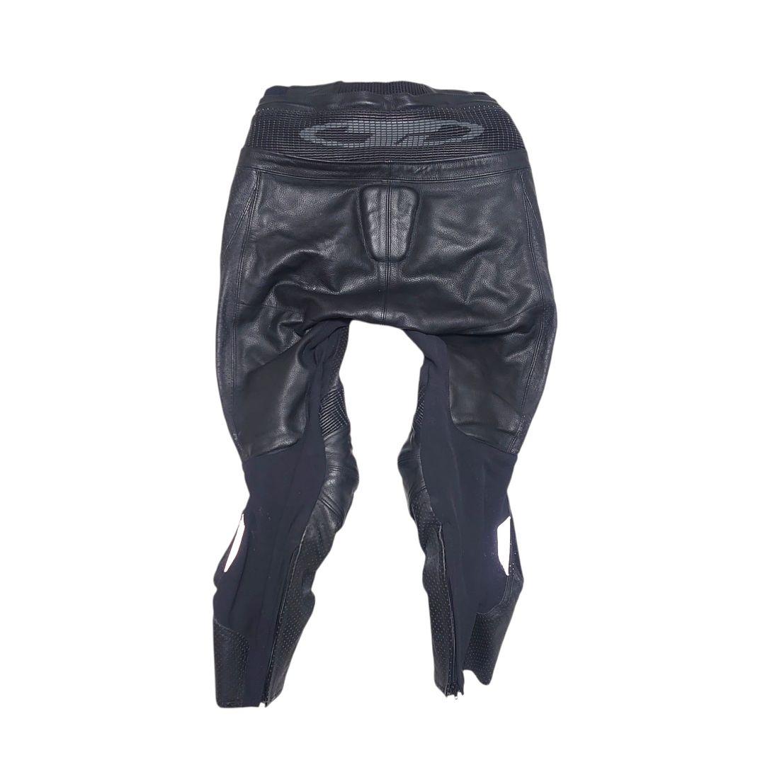 RS TAICHI RSY814 GMXモーションベンテッド レザーパンツ