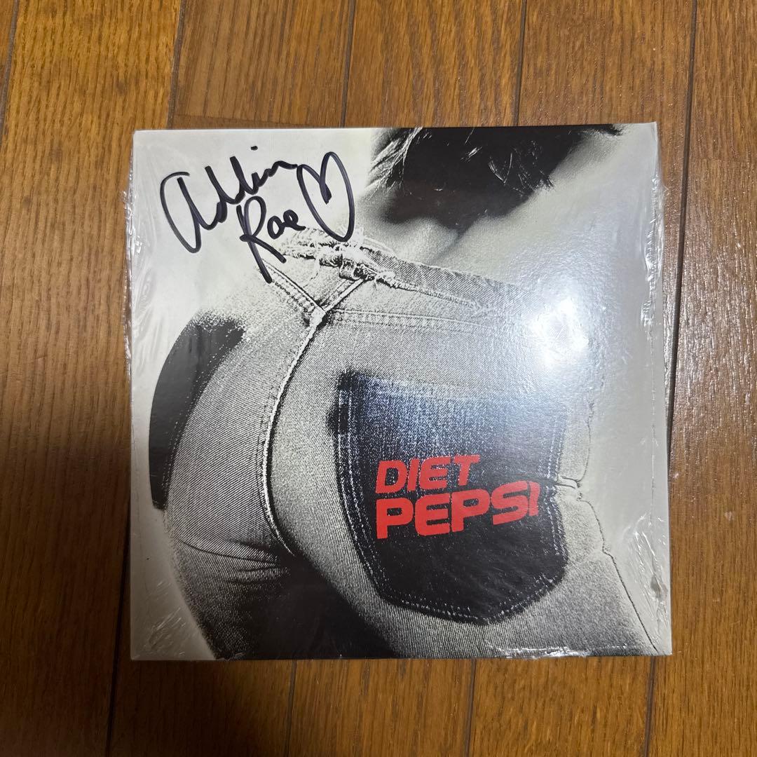 Addison Rae Diet Pepsi サイン入りレコード