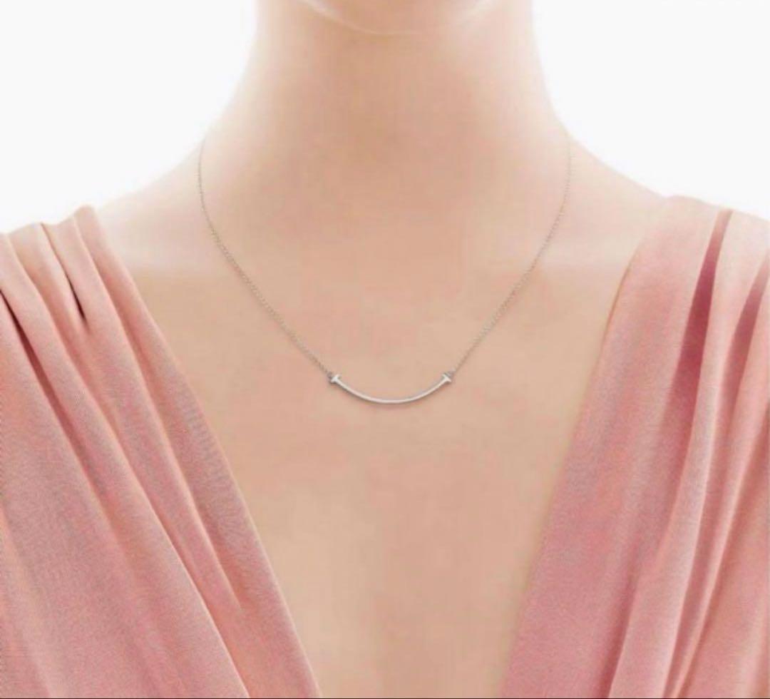 Tiffany Tスマイルネックレス シルバー