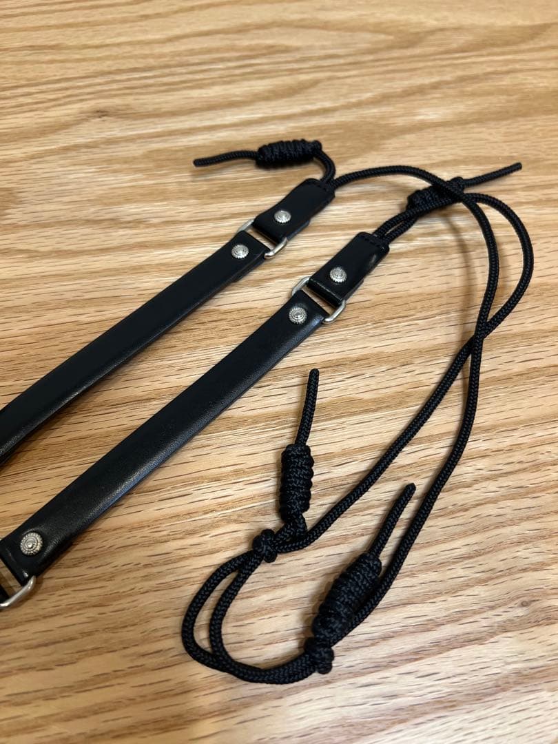 Toga トーガ スマホショルダーストラップ ブラック