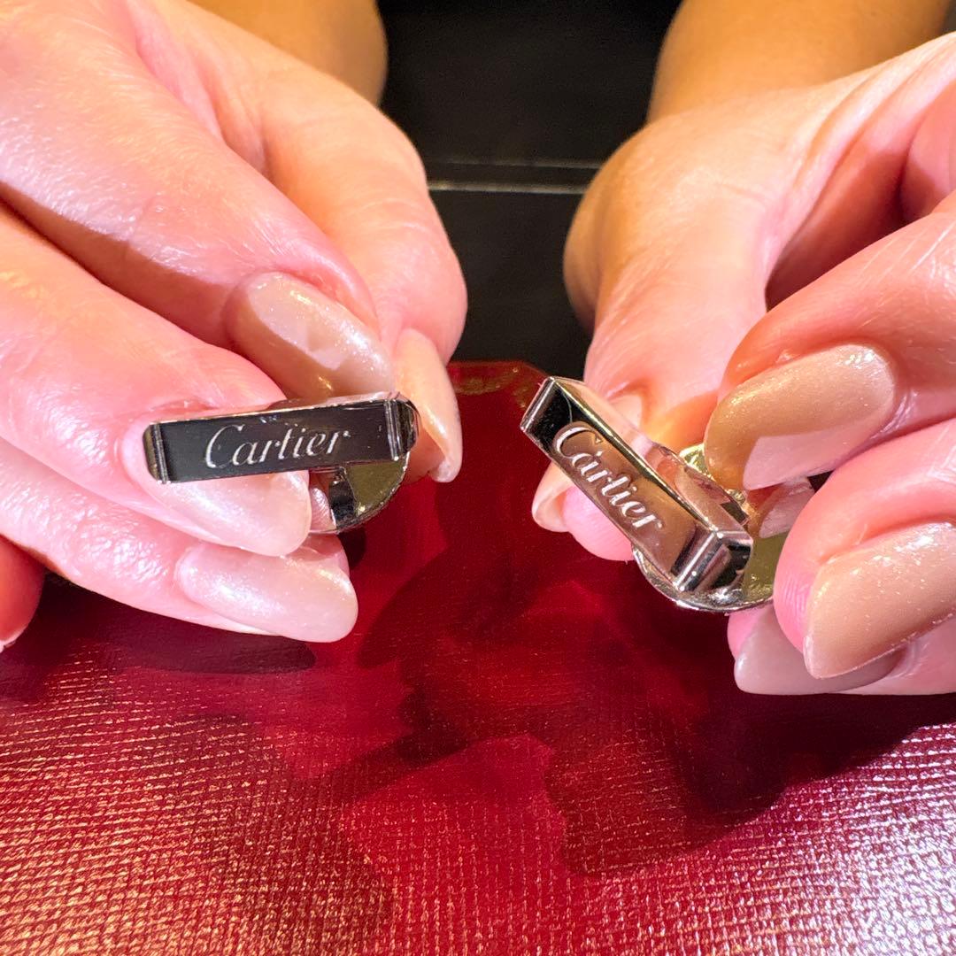 Cartier 青いラウンド型カフリンクス ケース付き