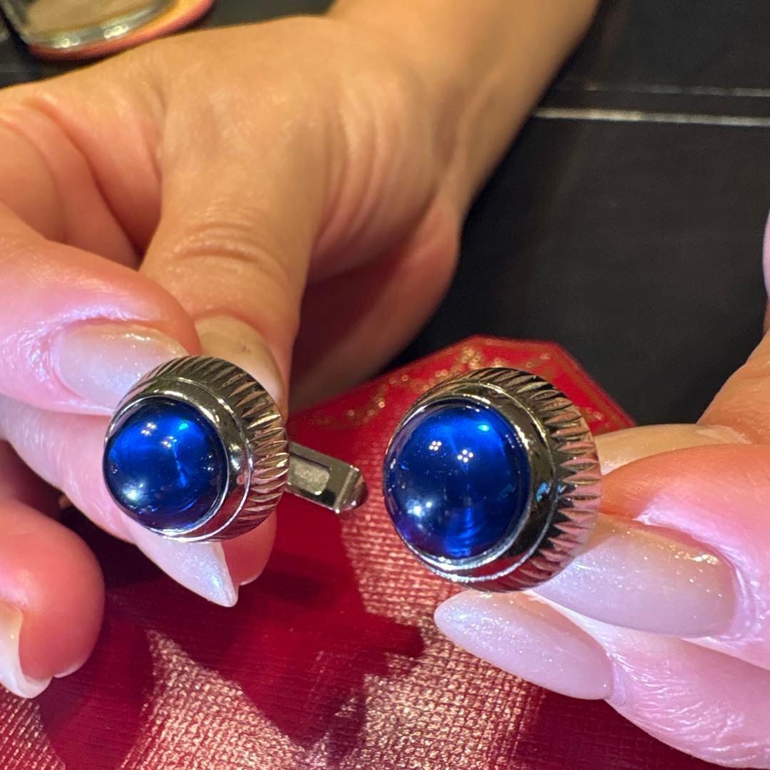 Cartier 青いラウンド型カフリンクス ケース付き