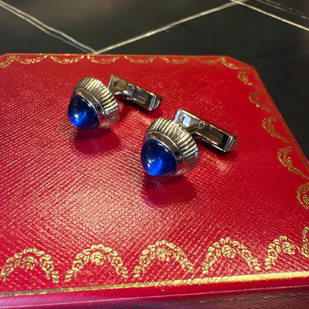 Cartier 青いラウンド型カフリンクス ケース付き