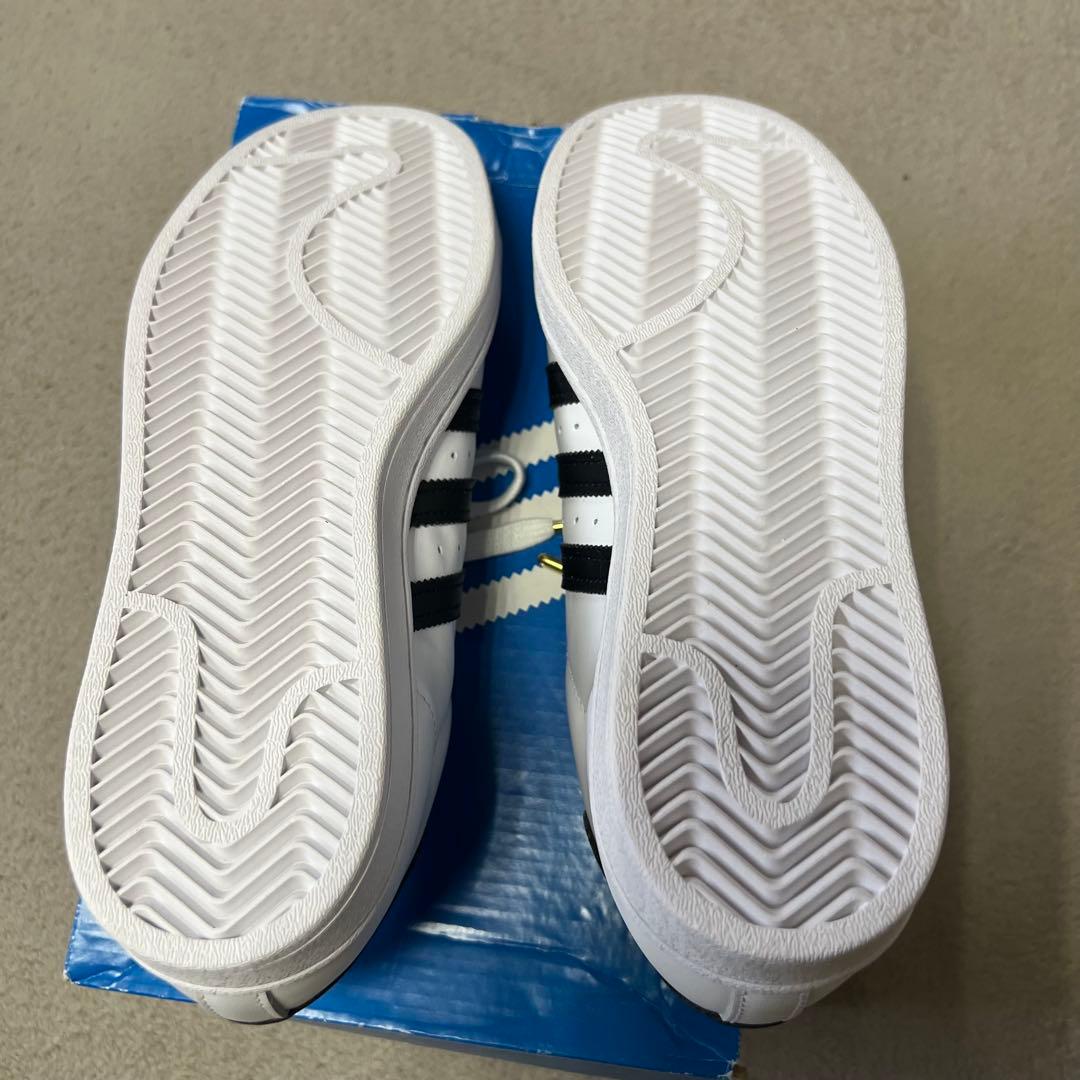 か*ん様 【未使用】adidas アディダス スーパースタン スニーカー 入手困