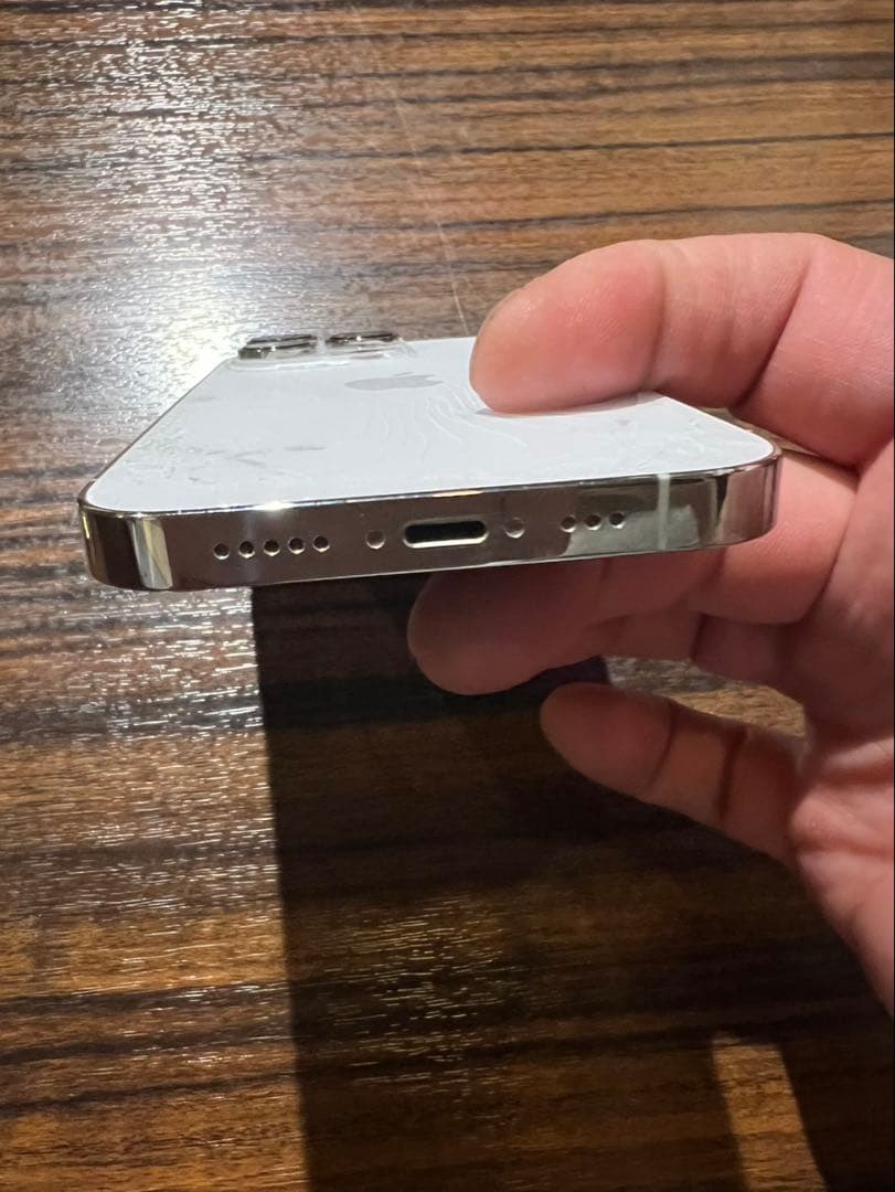 iPhone14Pro 256GBホワイト 電池交換済