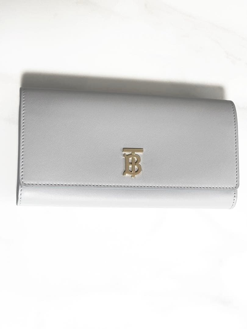 【新品未使用】バーバリーTBロングウォレット