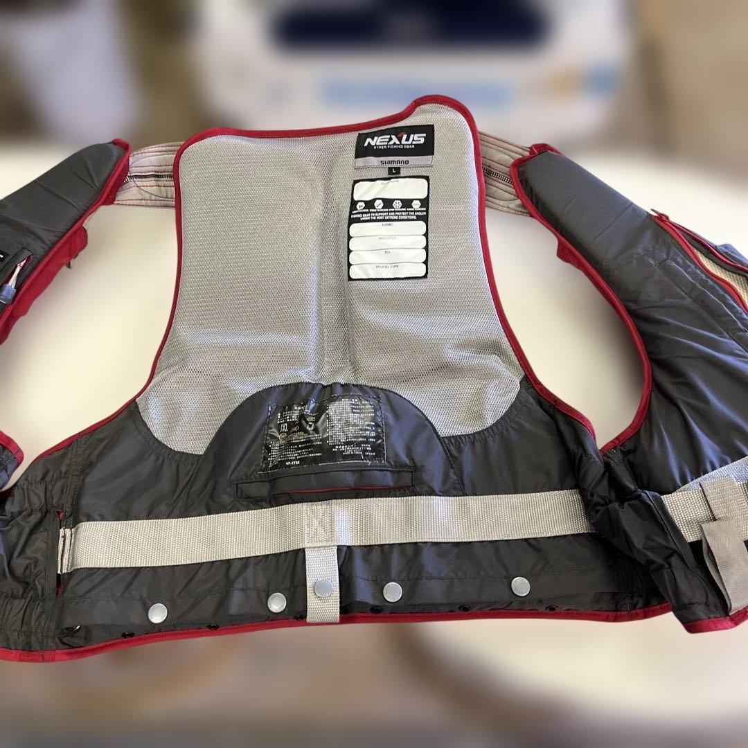 シマノ　ライフジャケット　Ｌサイズ　ファイアブラッド　グレ釣り　磯釣り　ウェア
