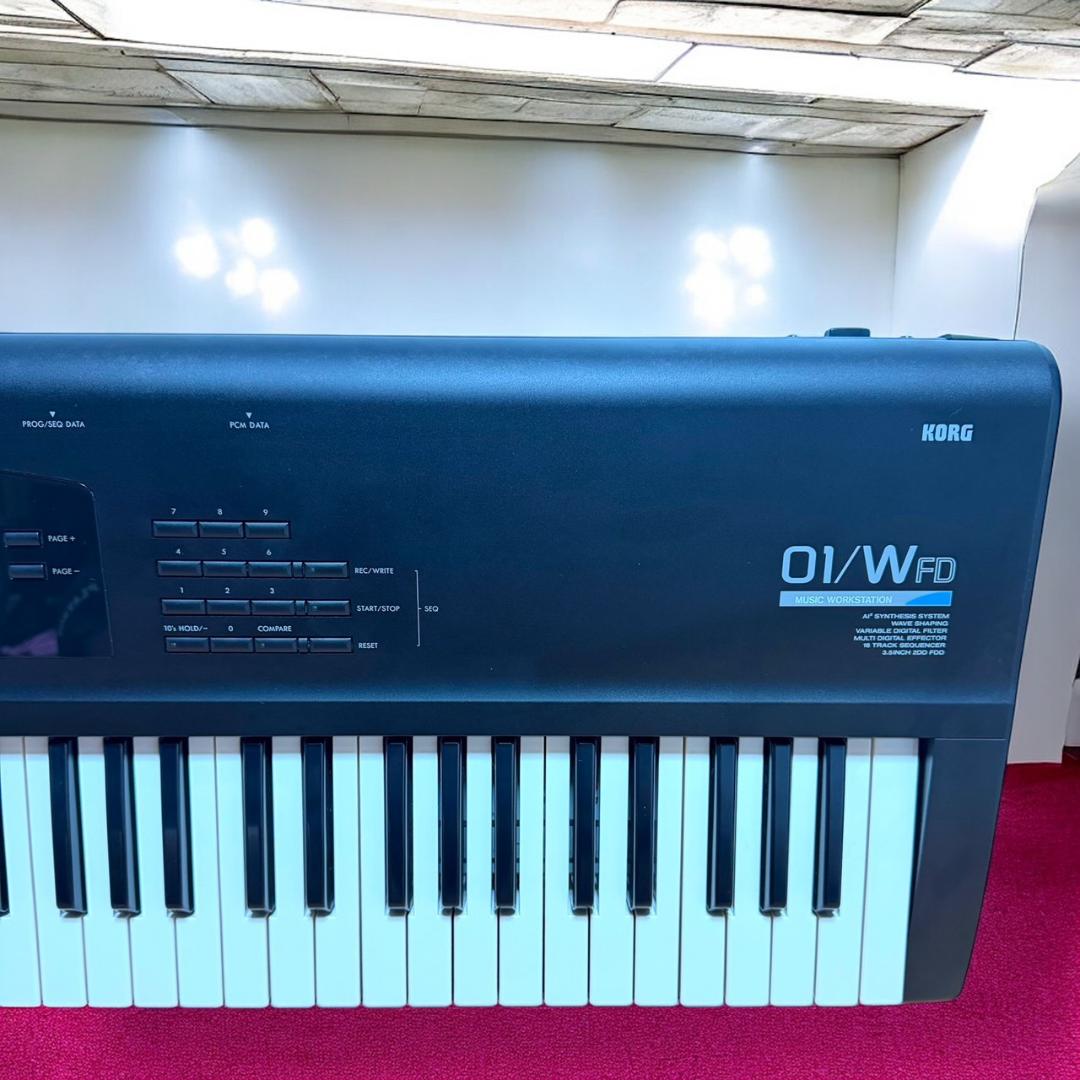 ☆美品 コルグ 01/W FD 61鍵 シンセサイザー ワークステーション
