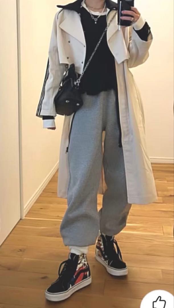 アディダスオリジナルス　トレンチコート　あのちゃん　入手困難　M