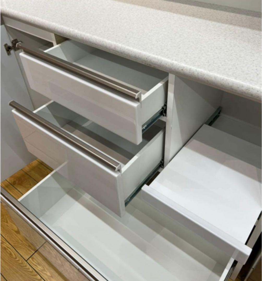 【ns】　食器棚　ニトリ　美品　アルミナ