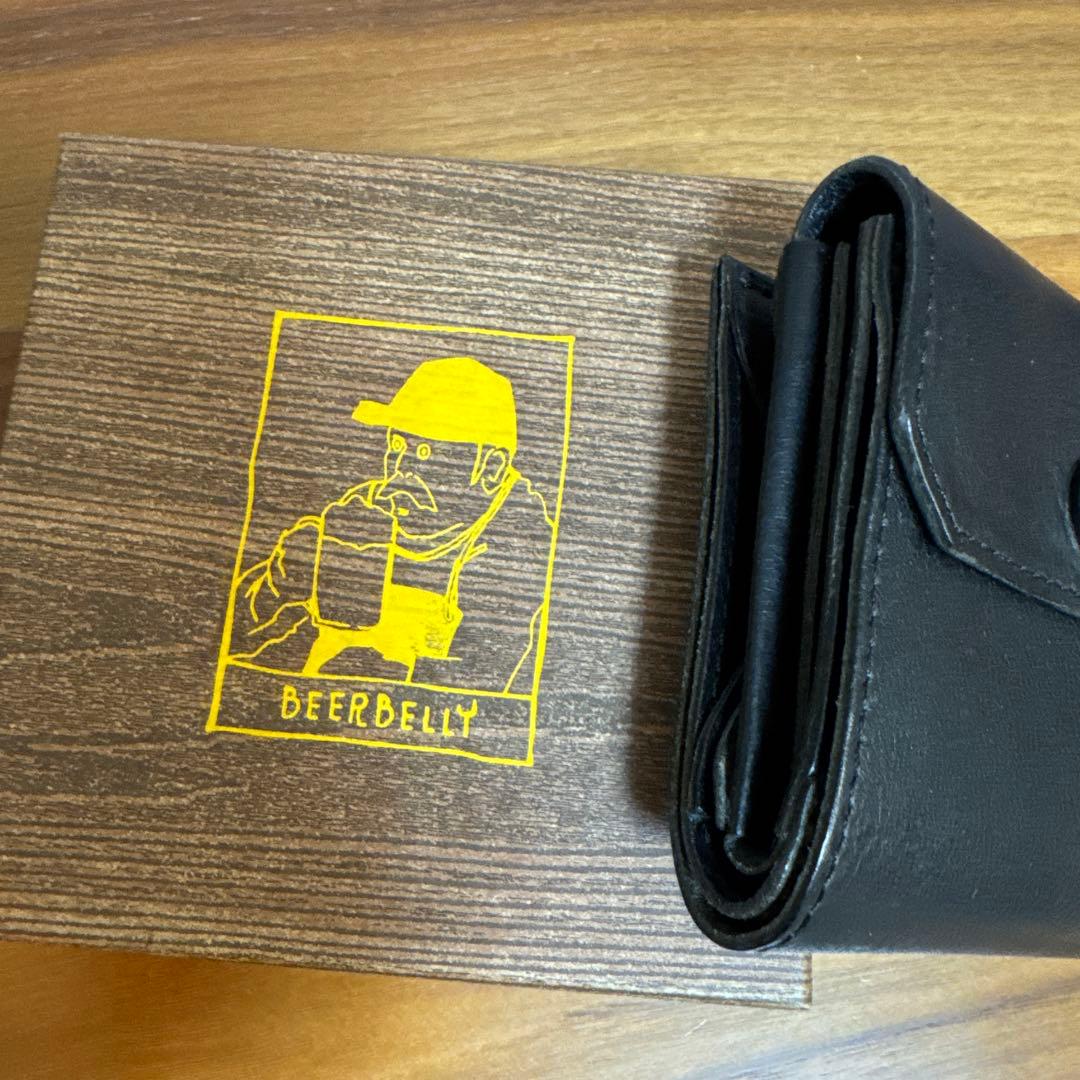 ビアベリー　黒 レザー 二つ折り財布