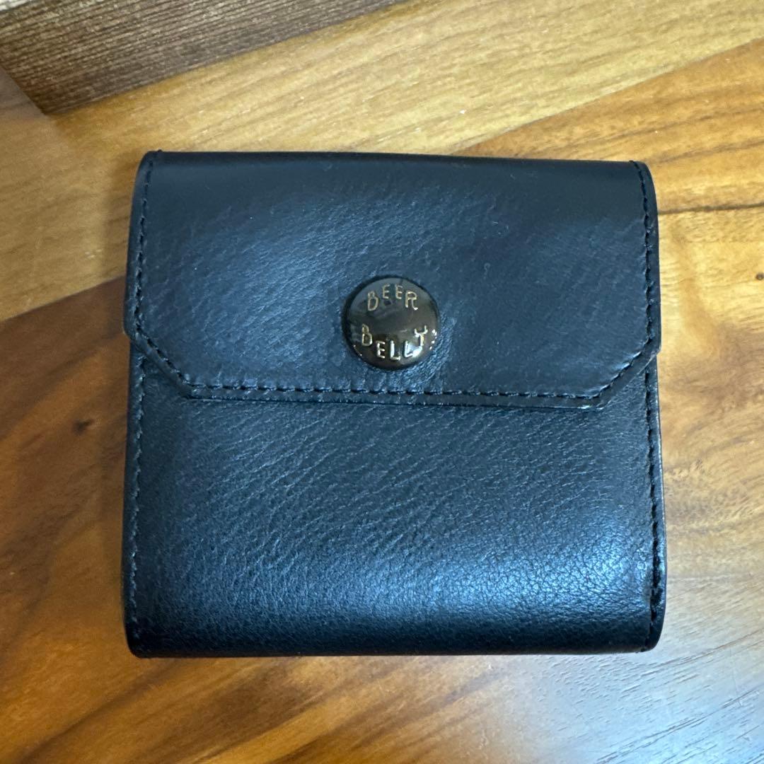 ビアベリー　黒 レザー 二つ折り財布