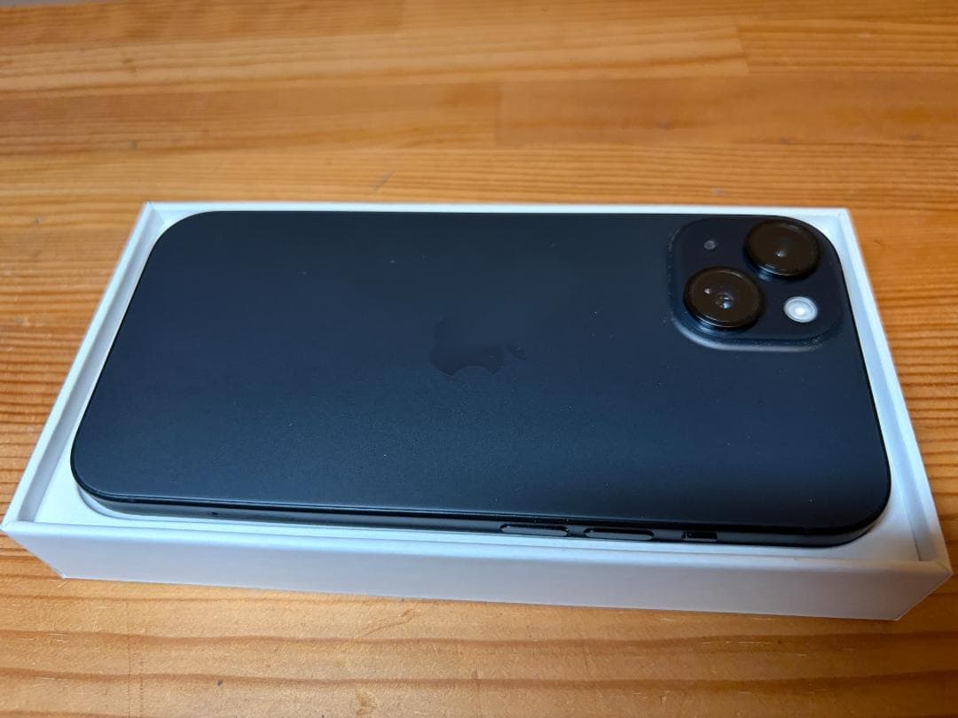 Apple iPhone 15 128GB ブラック SIMフリー本体
