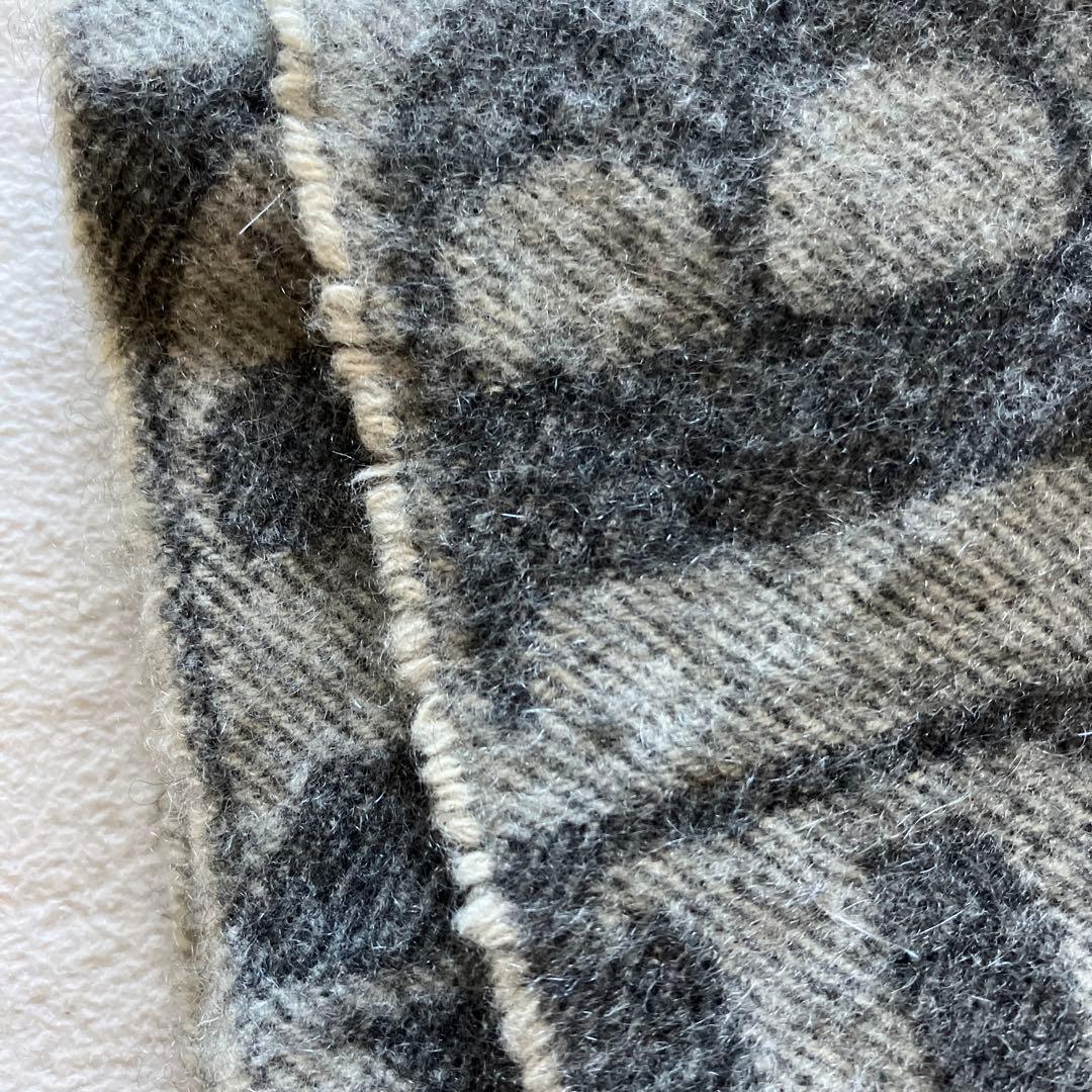 バーバリー　マフラー　グレー　中古　Bロゴ　黄ばみ　縮みあり　カシミヤ100