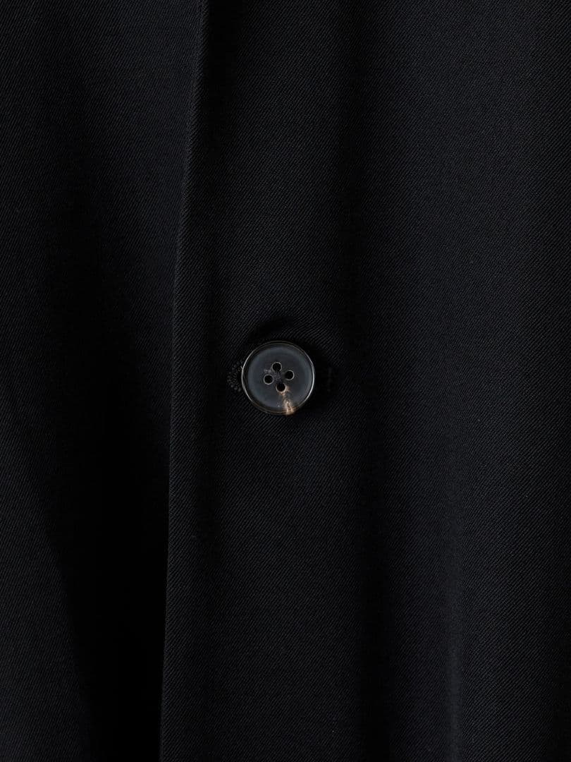 【新品未使用タグ付き】qualia signature jacket deres