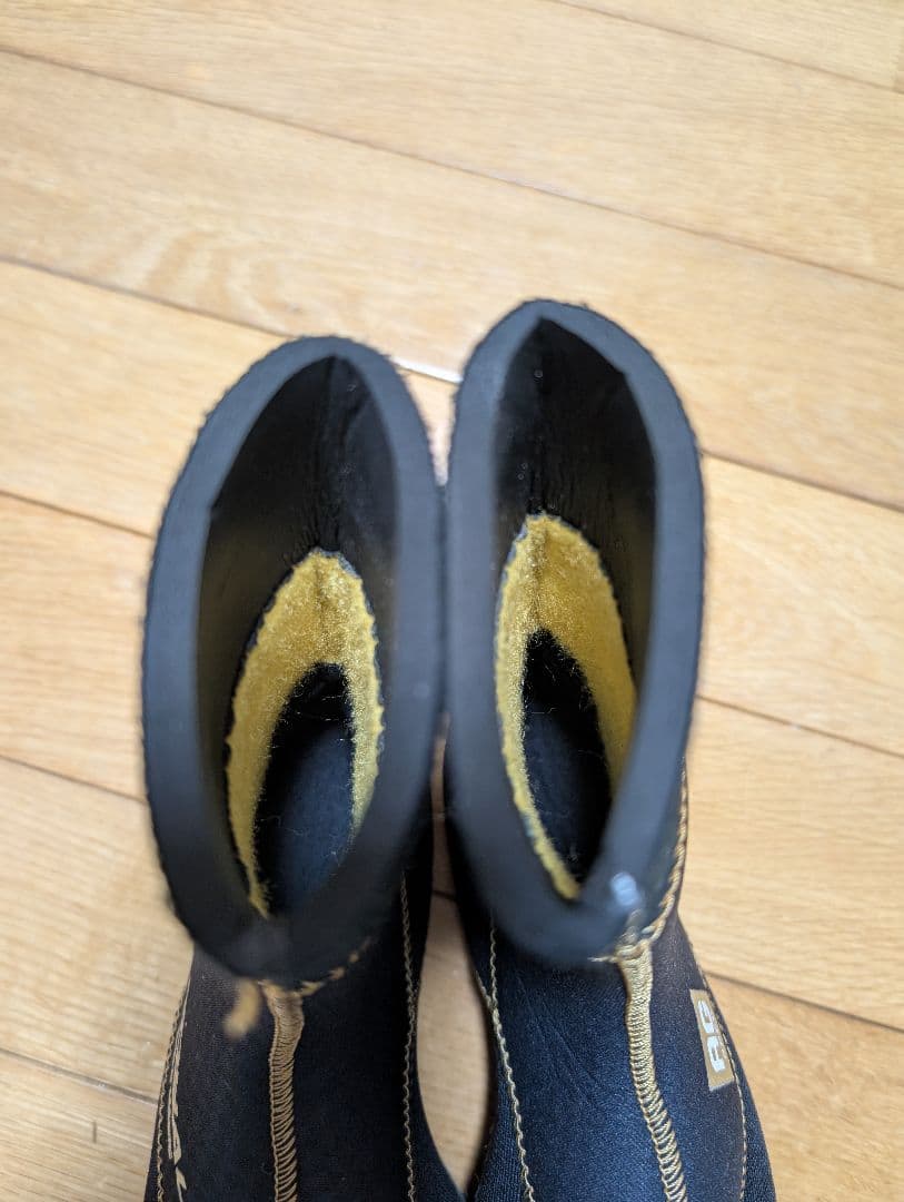 MAGIC  5mm サーフブーツ XXS(22cm) 試着のみ