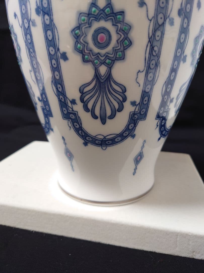 [超美品]大倉陶園花瓶　27cm