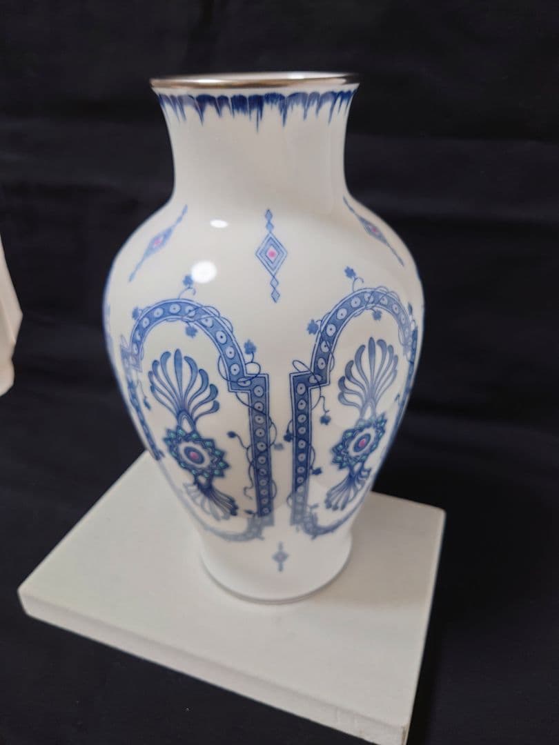 [超美品]大倉陶園花瓶　27cm