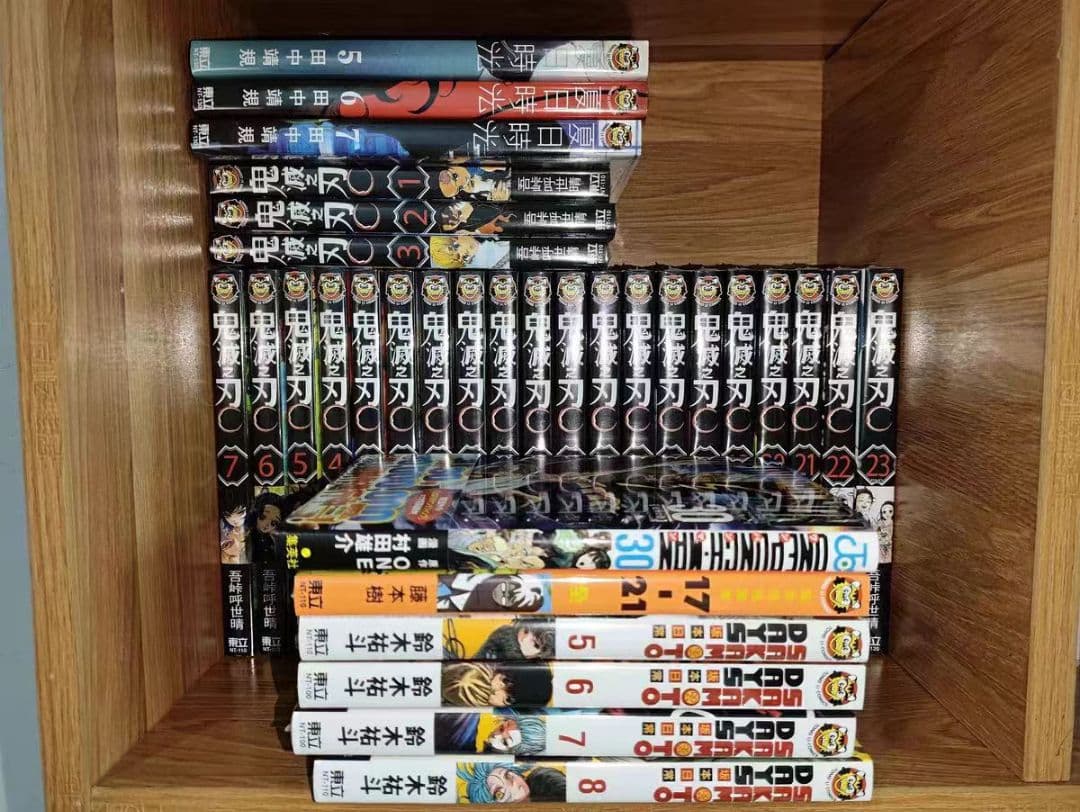 漫画本はまとめ売りです