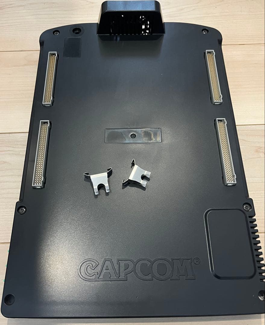 CAPCOM CPシステム2 マザーボード　クリップ付き　ストzeroスト2等