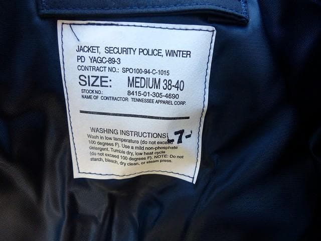 希少90s 米軍実物 米空軍 セキュリティーポリスウィンタージャケット M 02