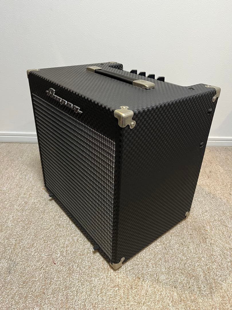 ベース Ampeg ROCKET BASS RB-108