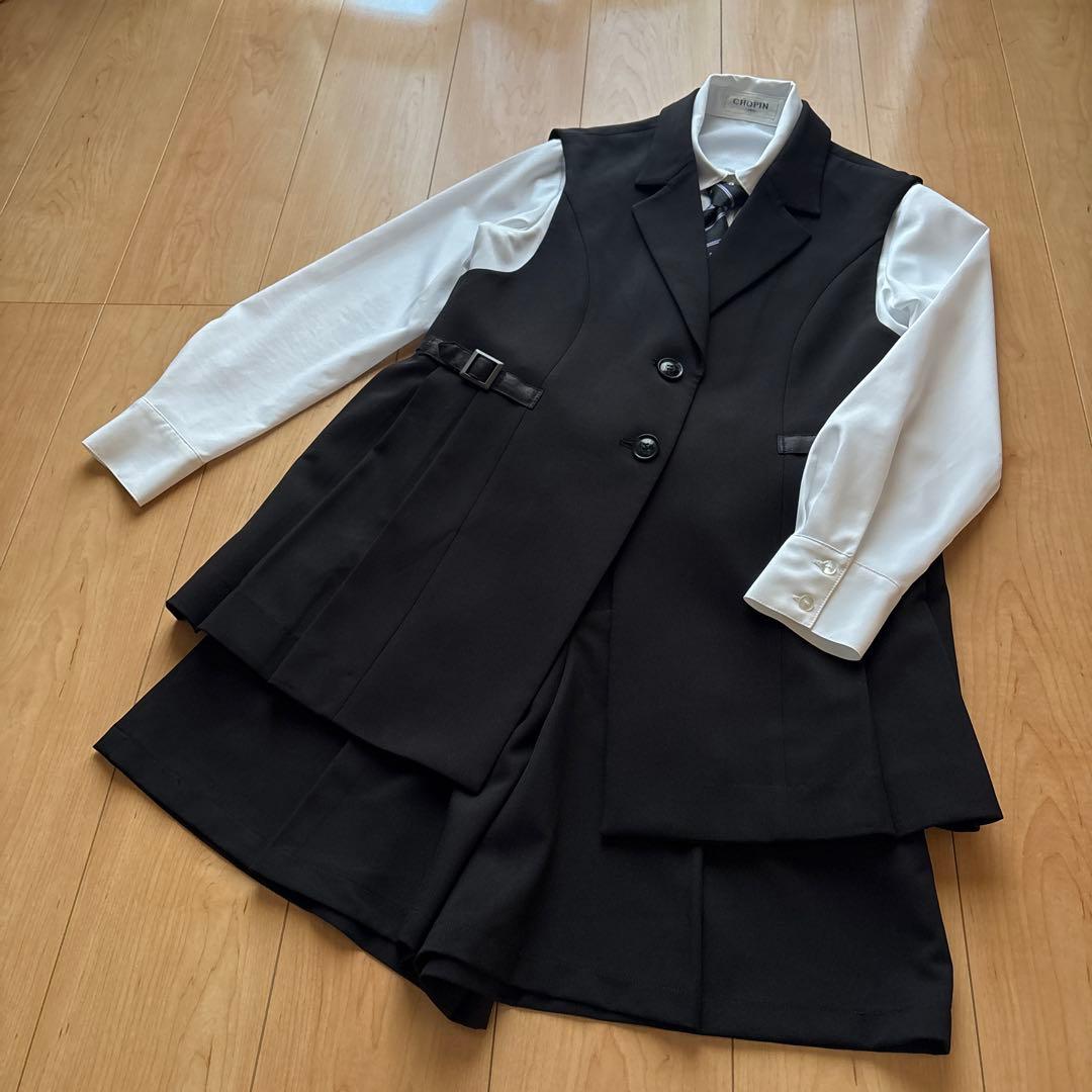 160㎝　CHOPIN プリーツジレスーツ　黒　卒服　フォーマルスーツ