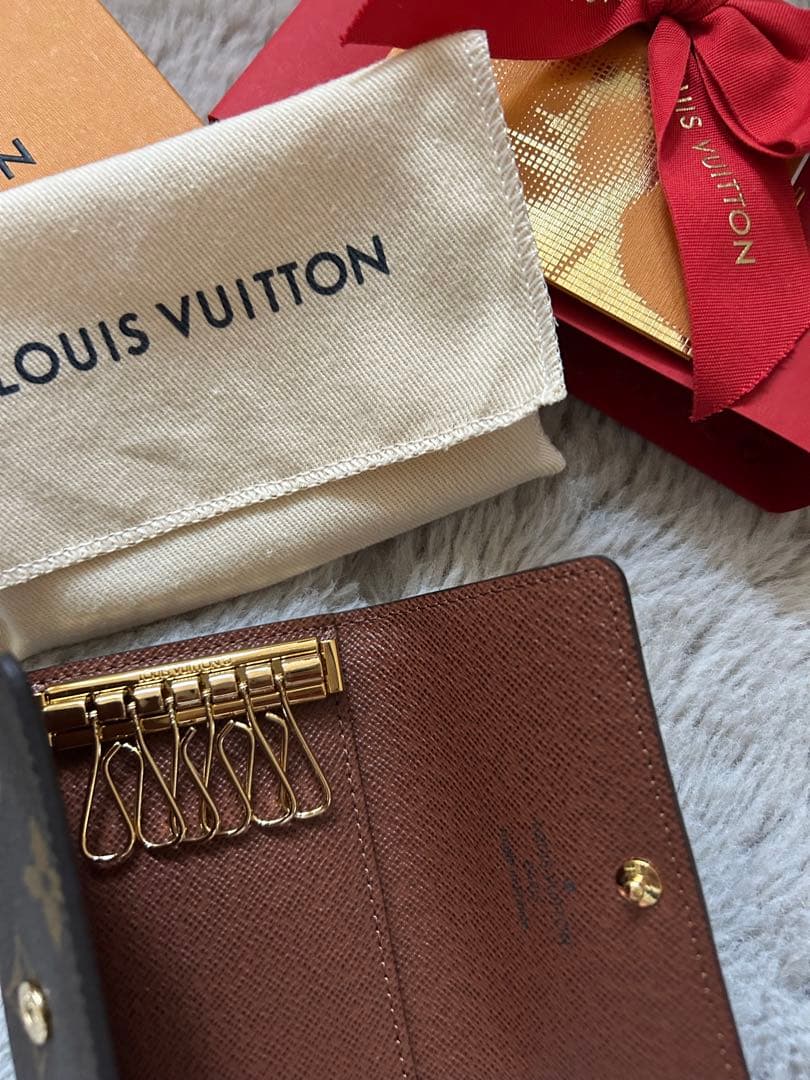 LOUIS VUITTON ダークブラウンキーケース