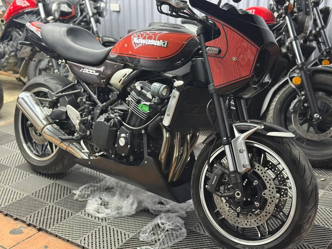 z９００rs　アンダーカウル　Javimotor　イエローボール