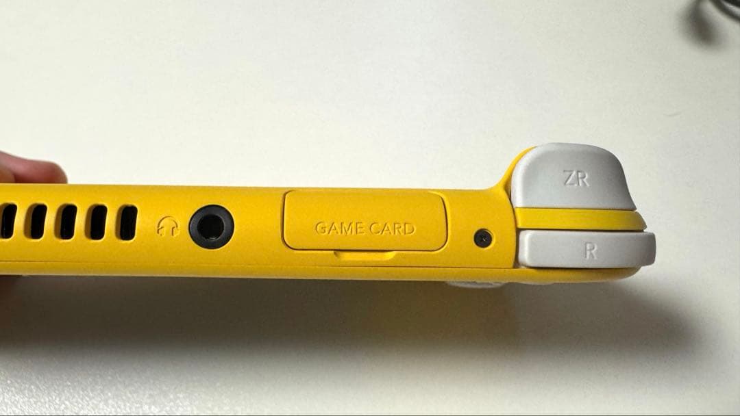 【動作確認済み】Nintendo Switch Lite イエロー 本体 箱付き