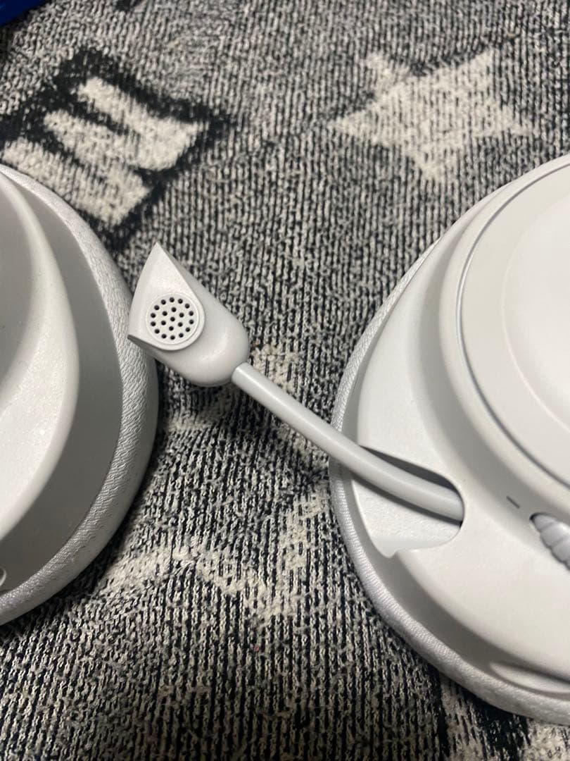 SteelSeries Arctis Nova 7pワイヤレスヘッドホン 白