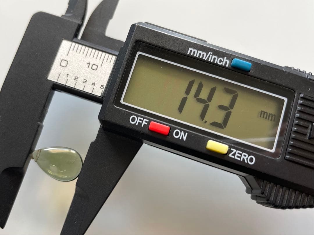 再お値下げ✨モルダバイト　ペンダントトップ