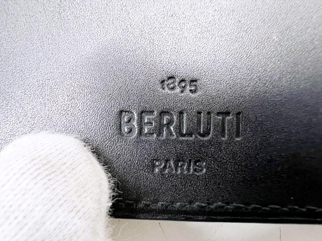 良好品　ベルルッティ　アッサオ　スクリットレザー　マネークリップ