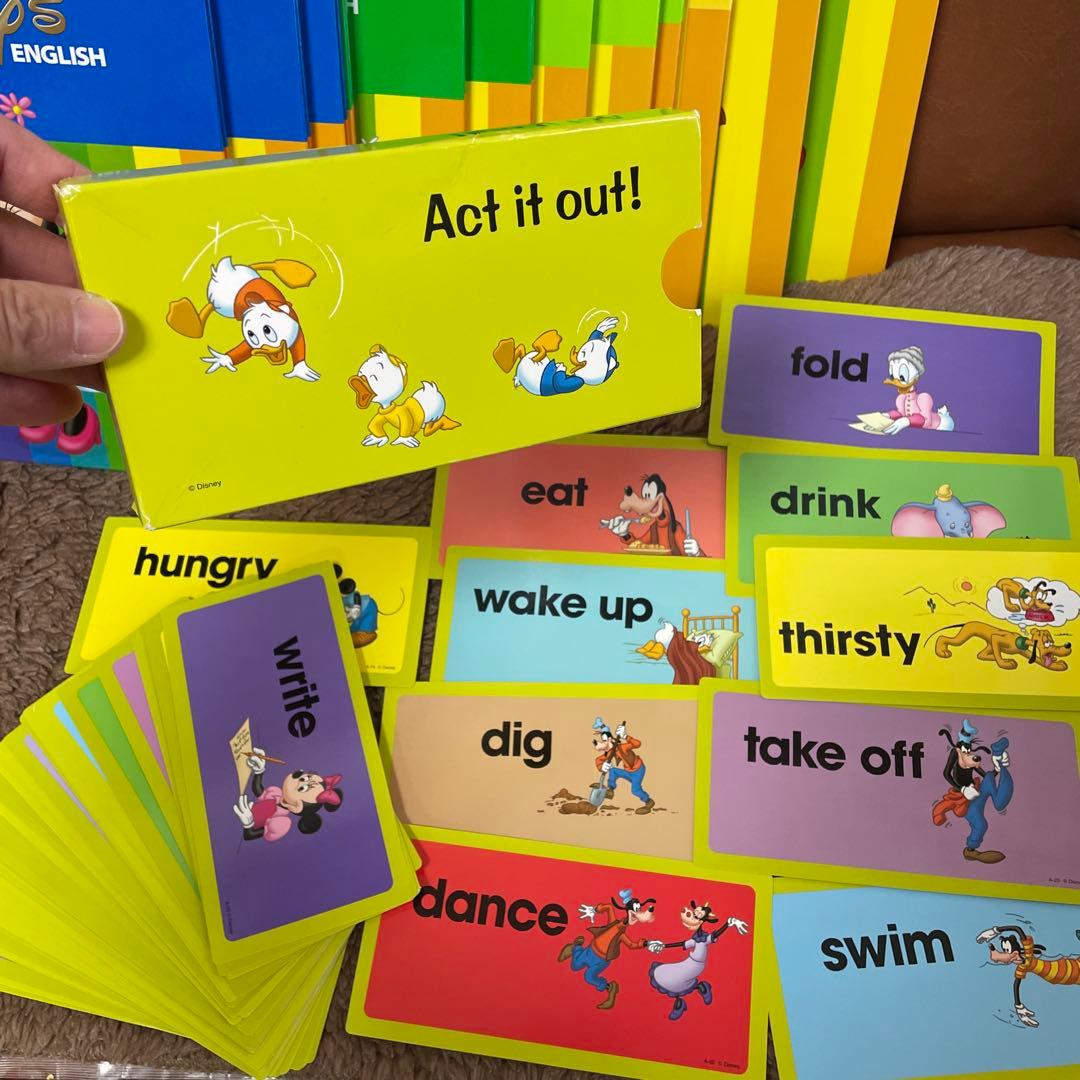 Disney's World of English 本,DVD,カードセット①