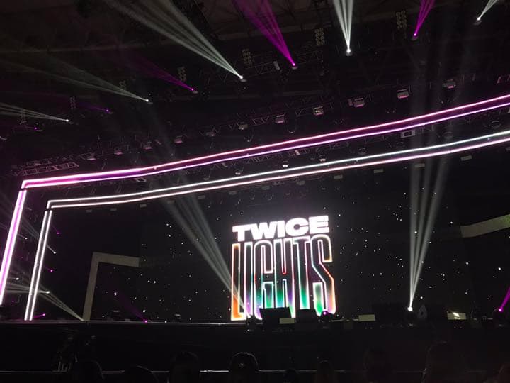 TWICE lightsモモ LIVEシュシュ