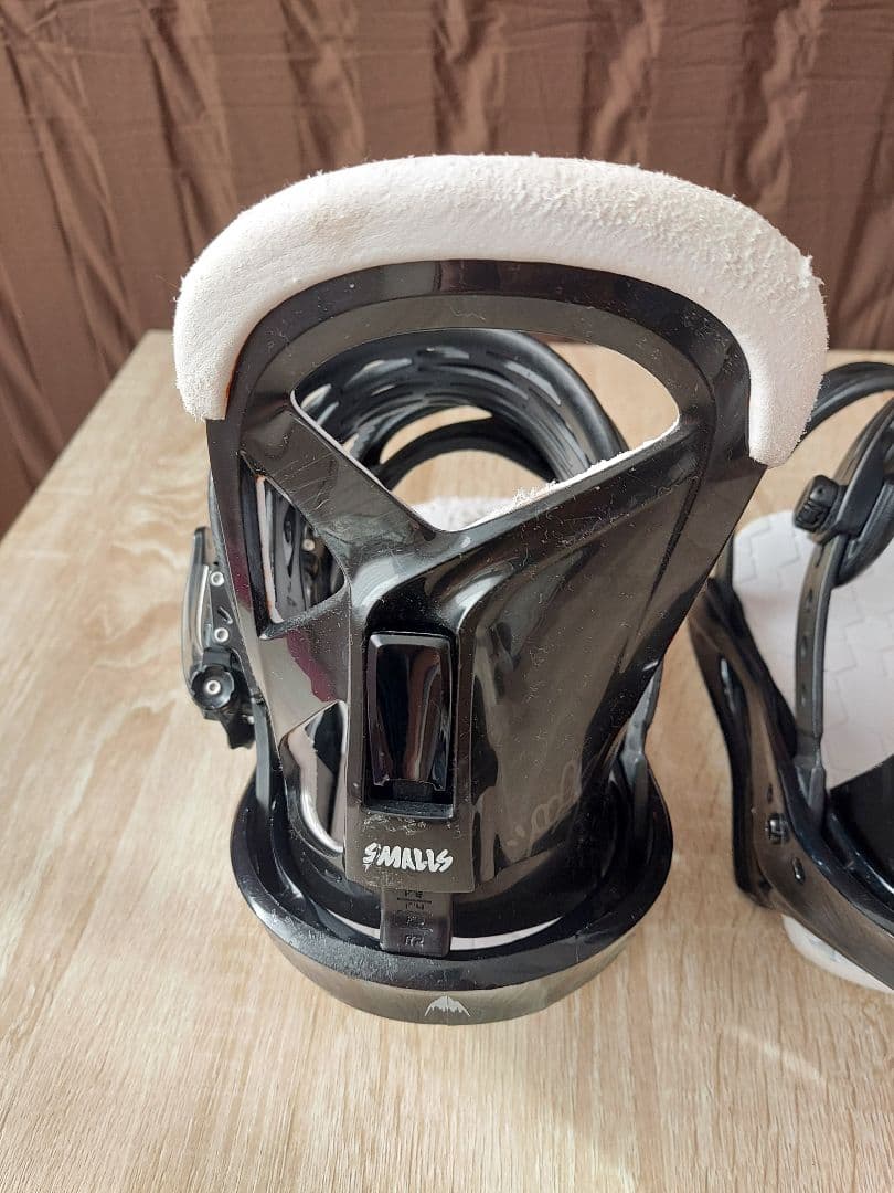 ボードGRAY SOLID 38&ビンBURTON SMALLS KIDSセット