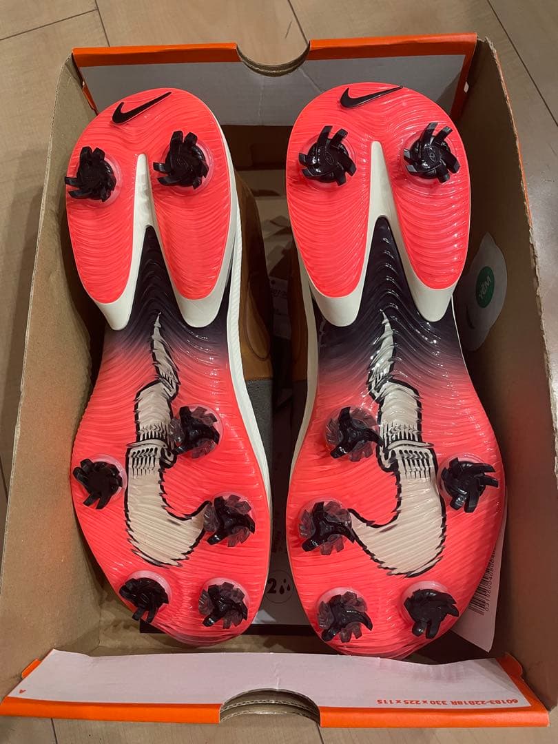 ナイキ エア ズーム ビクトリー ツアー 3 カーキ ピンク　新品