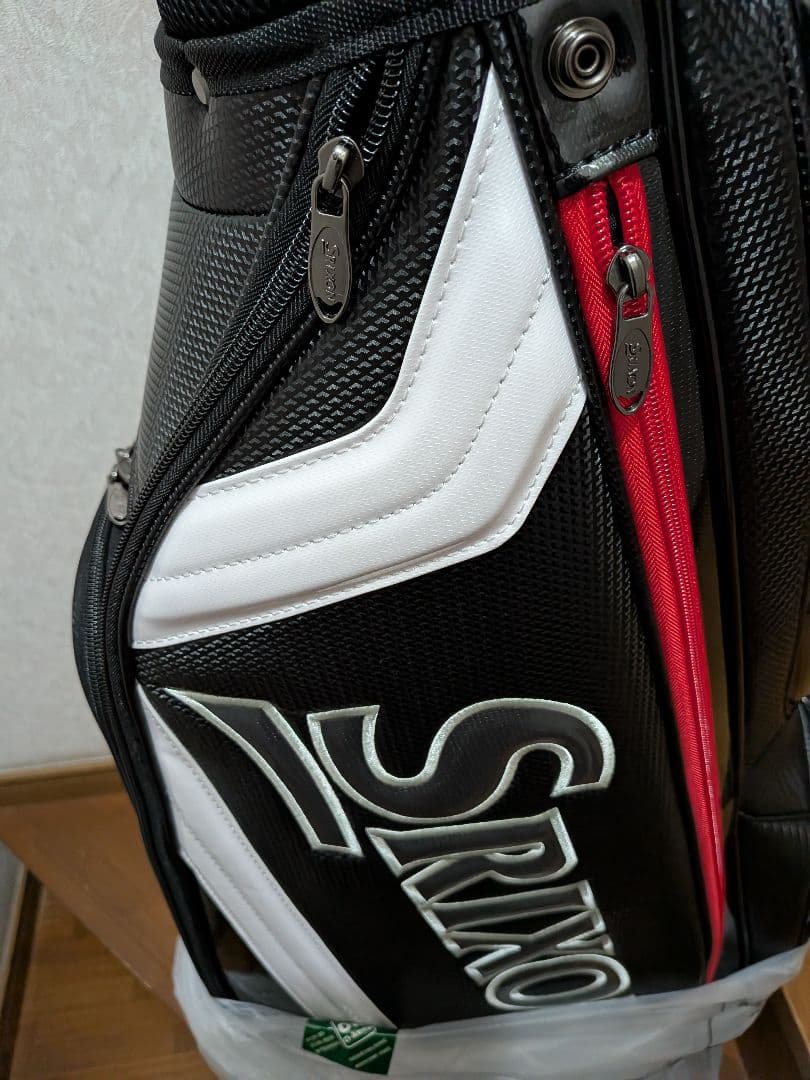 17スリクソン9・5型　3k軽量 ネームプレートショルダー　 フードカバー付き