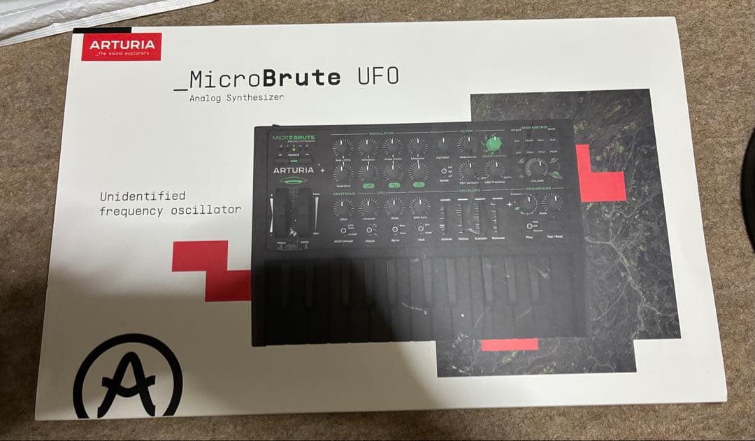 ARTURIA ( アートリア ) MicroBrute UFO