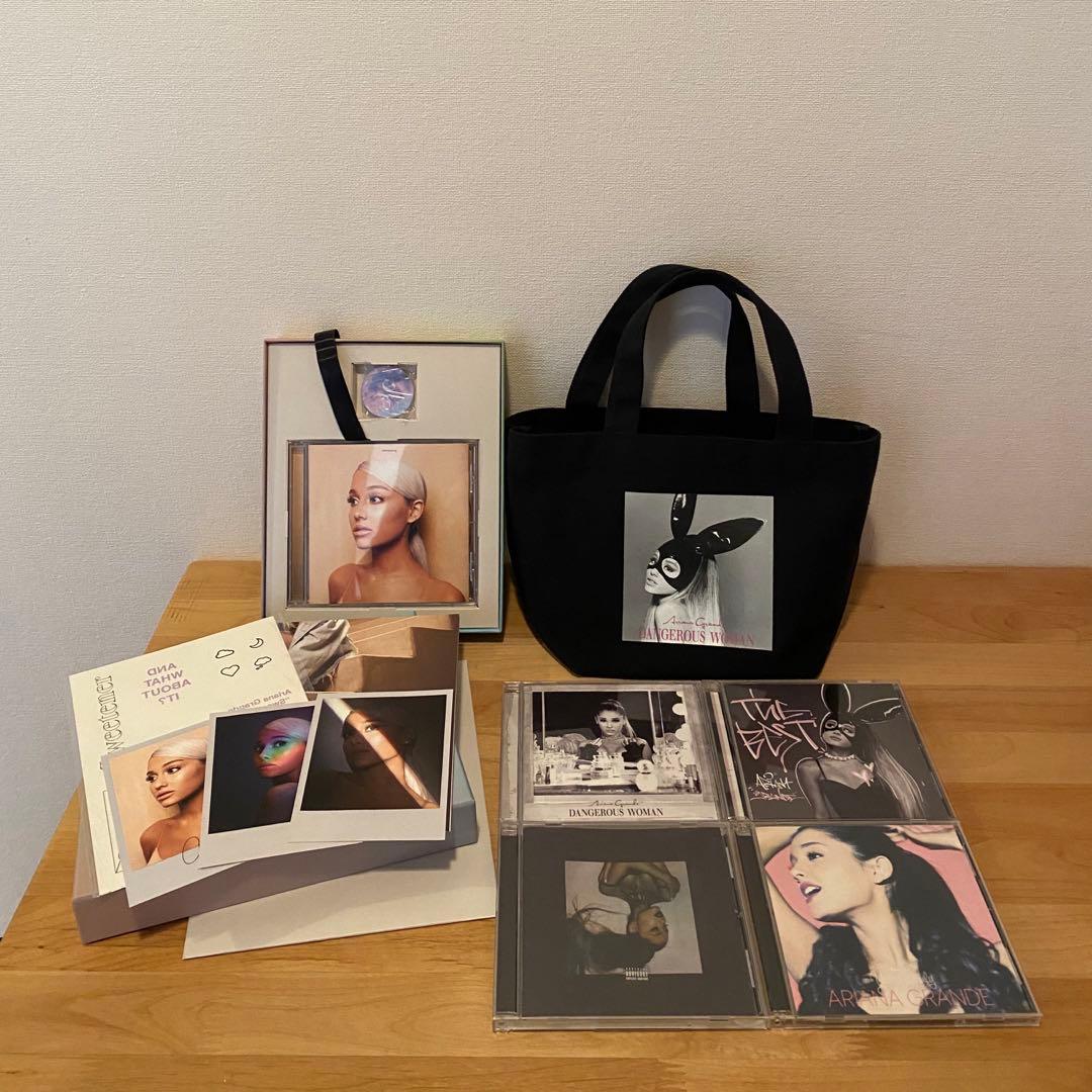 [完全生産限定品あり]Ariana Grande グッズセット