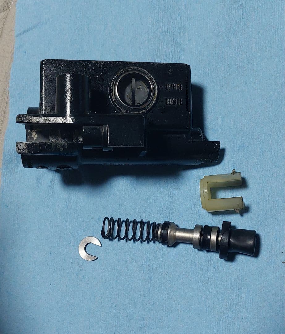 z400fx z550fx 純正フロントブレーキマスター内部清掃 OH済 5/8