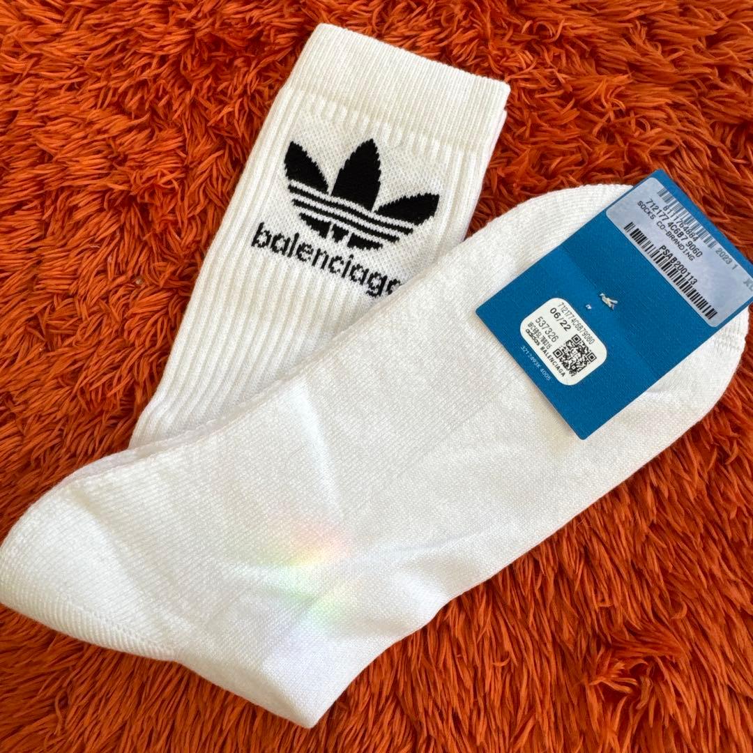 お値下げ　新品　バレンシアガ アディダス コラボ ソックス 靴下　ホワイト　XL